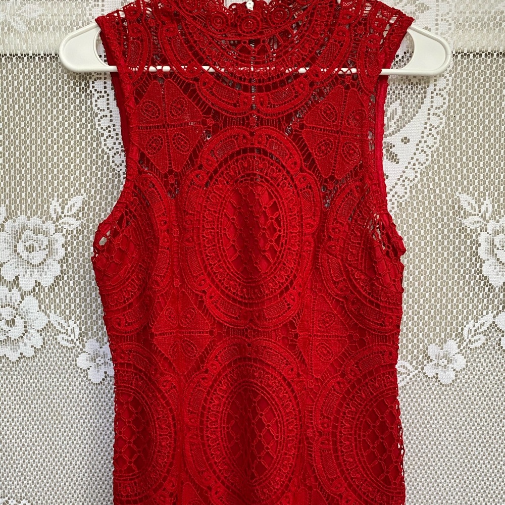 Red Lace Evening Dress